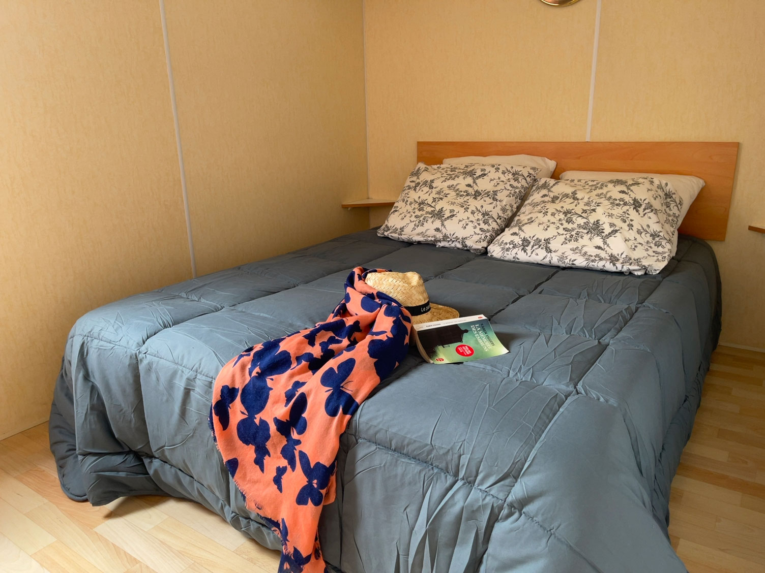 galerie-location-mobil-home-6-8-personnes-evasion-chambre-adultes-camping-moricq